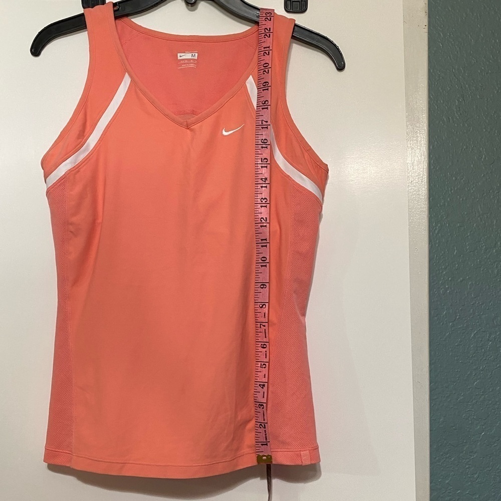 Nike Size M - Picture 5 of 9